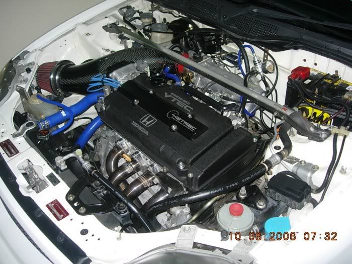 engine-bay-jun-06.jpg
