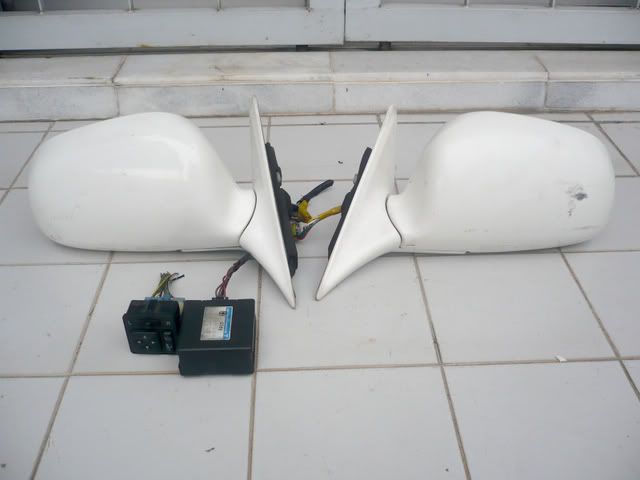 Sidemirrorwhite.jpg